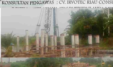 Diduga Lalai Terapkan K3 Dan Lemah nya Safety Perlindungan Di Kawasan Kerja Pekerja Proyek Jembatan di Rohil Tewas Tertimpa Besi