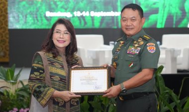 Jadi Keynote Speaker Seminar TNI AD VII, Kasad Tegaskan Papua Bagian dari NKRI