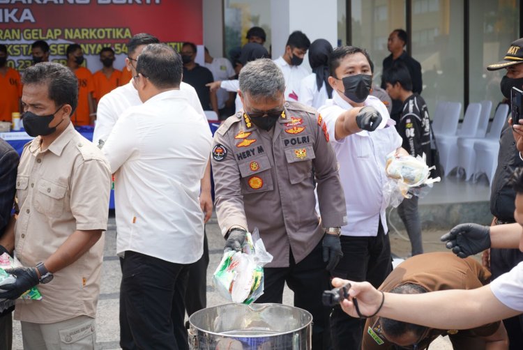 Pemusnahan Barang Bukti Oleh Polda Riau, di Hadiri Kejaksaan LAM dan TNI