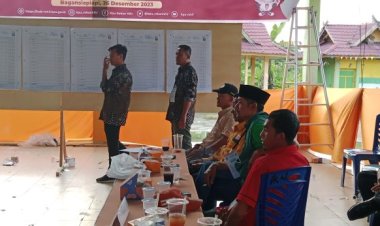 KPU Rohil Undang 150 Masyarakat Mengikuti Simulasi Pemilihan Pemungutan Suara di TPS 14 Bagan Barat