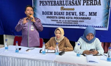 "Anggota DPRD Roem Diani Dewi Melaksanakan Penyebarluasan Peraturan Daerah Nomor 14 Tahun 2018"