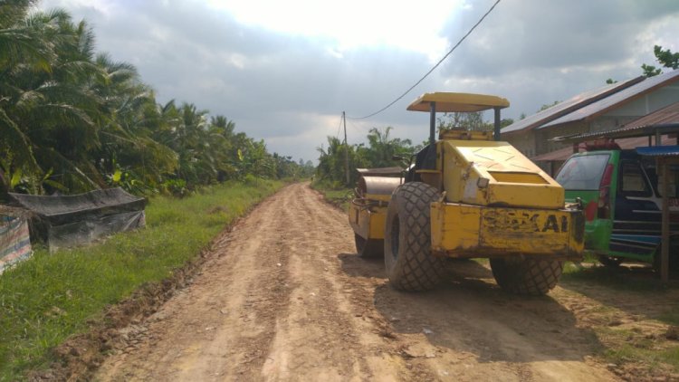 PT Jatim Mengambil Langkah Peduli: Memperbaiki Jalan Alternatif Menuju Ibu Kota