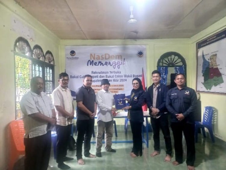 Afrizal Sintong Maju Pilkada 2024: Serahkan Formulir Persyaratan Calon Bupati ke DPD NasDem Rohil