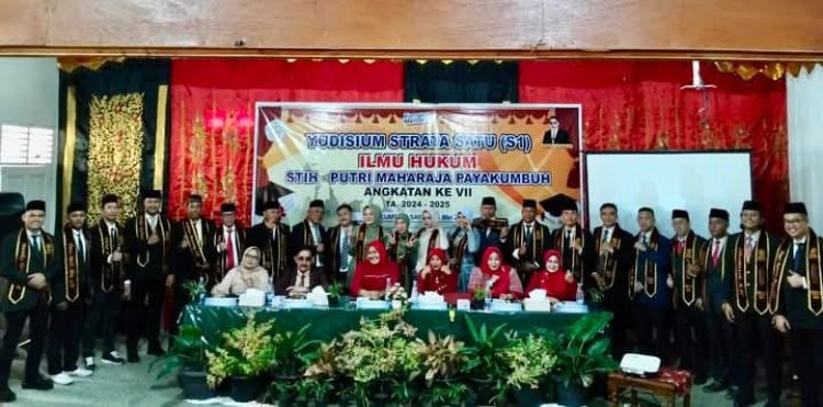 STIH Putri Maharaja Kukuhkan 55 Sarjana Hukum