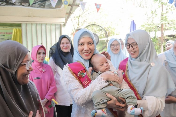 Bunda PAUD Pekanbaru Tinjau Posyandu & Dorong Program IVATES