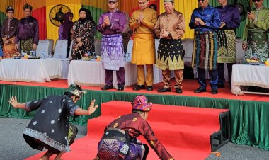 Pawai Budaya Hari Jadi ke-68 Riau Meriahkan Pekanbaru
