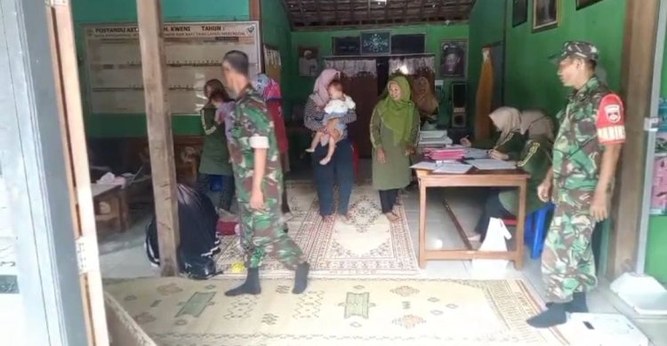 Babinsa Dampingi Posyandu Sragen, Dukung Balita Sehat & Cegah Stunting