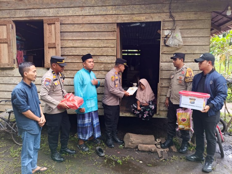 Polsek Merbau Peduli Salurkan Bantuan Korban Kebakaran