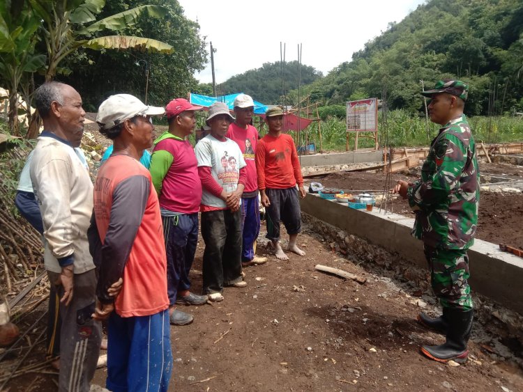 Babinsa Karangtengah Percepat Pembangunan KDKMP Wonogiri