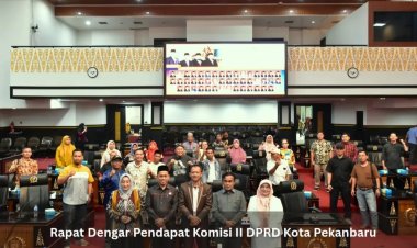 Komisi II DPRD Pekanbaru Cari Solusi Polemik STHPB Pedagang Pasar Kodim