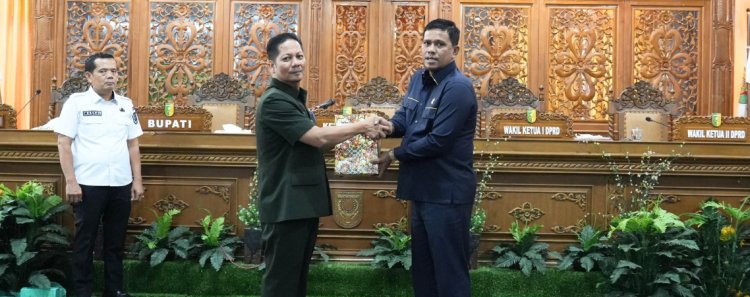 Muklisin Sampaikan Ranperda APBD 2025, Kuansing Raih WTP ke-15