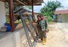 Sasaran Ketiga TMMD Ke-129, Babinsa Koramil 03/Bunut Dampingi Pembuatan Pondasi Tower Air Bersih di Desa Delik