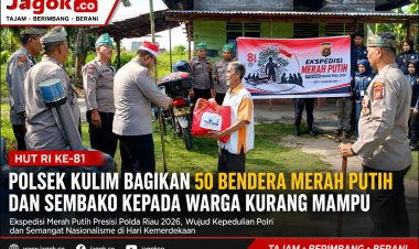 HUT RI Ke-81, Polsek Kulim Bagikan 50 Bendera Merah Putih dan Sembako
