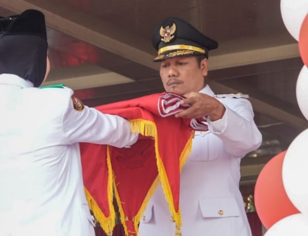 PLT Bupati Muklisin Pimpin Upacara HUT ke-81 RI di Kuansing