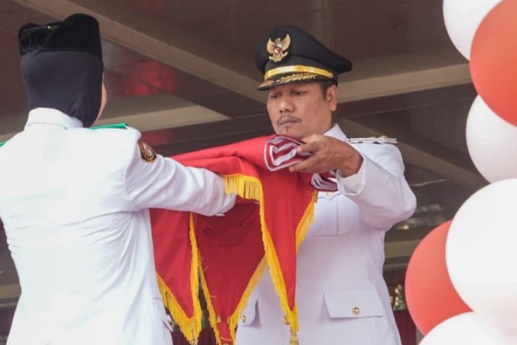 PLT Bupati Muklisin Pimpin Upacara HUT ke-81 RI di Kuansing